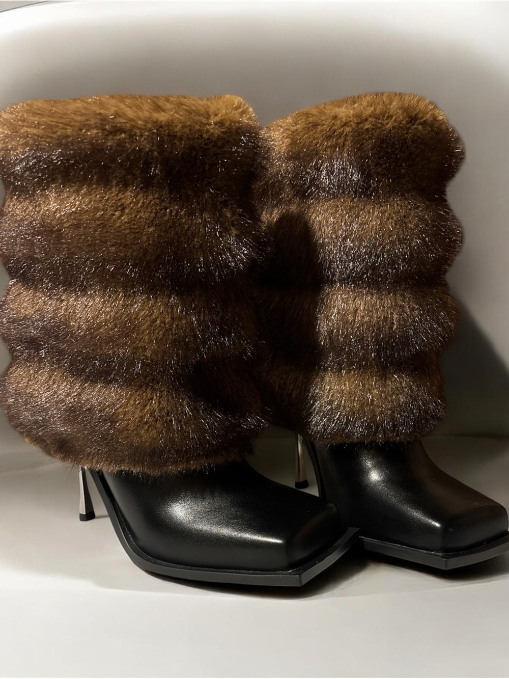 AKIRA Brown Faux-Fur Cuff Black Leather-Look Heeled Booties
